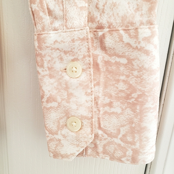 Calvin Klein slim fit dress shirt in XS, worn once - Picture 4 of 8